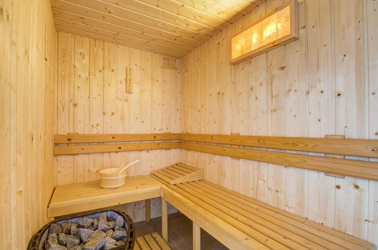 Znamirowickachata Sauna Jacuzzi Spa Znamirowice Exteriör bild