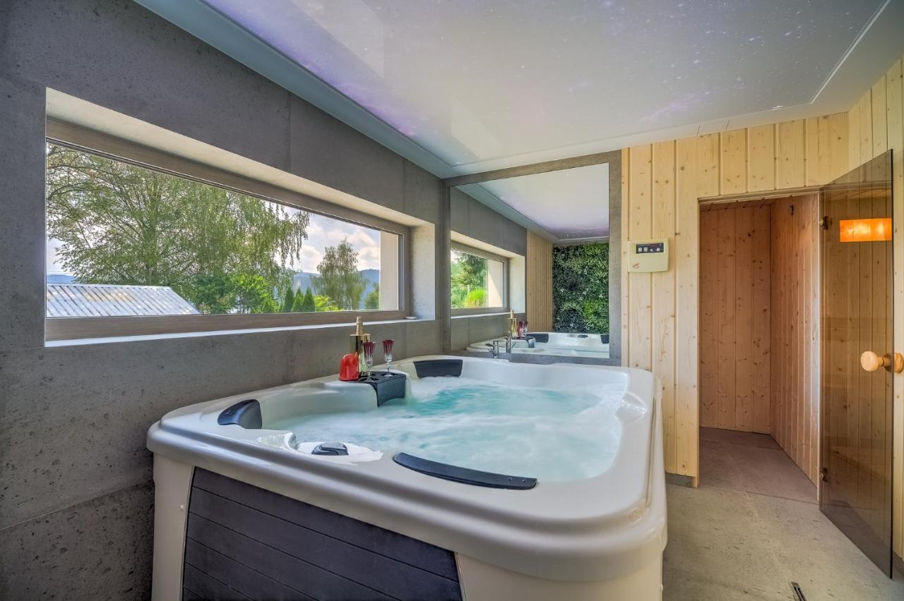 Znamirowickachata Sauna Jacuzzi Spa Znamirowice Exteriör bild
