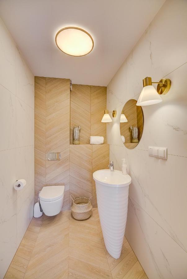 Znamirowickachata Sauna Jacuzzi Spa Znamirowice Exteriör bild